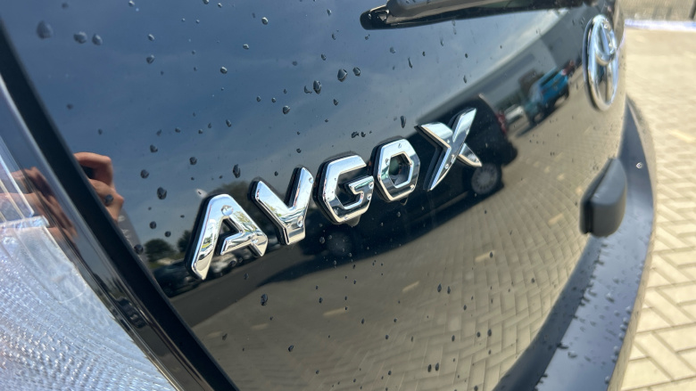 Toyota Aygo X 1.0 VVT-i Edge 5dr Petrol Hatchback